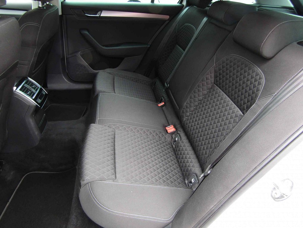 Škoda Superb 2.0 TDi Style
