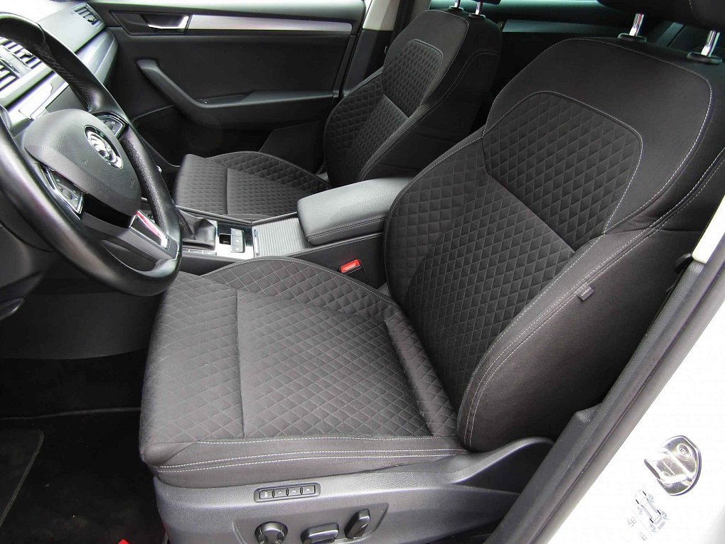 Škoda Superb 2.0 TDi Style