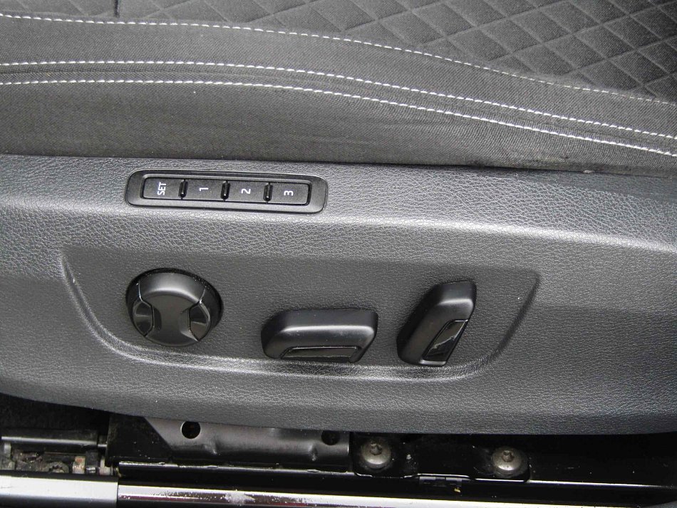 Škoda Superb 2.0 TDi Style