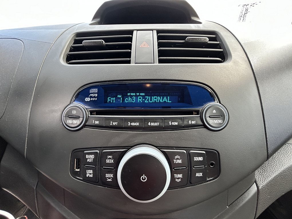 Chevrolet Spark 1.0i 