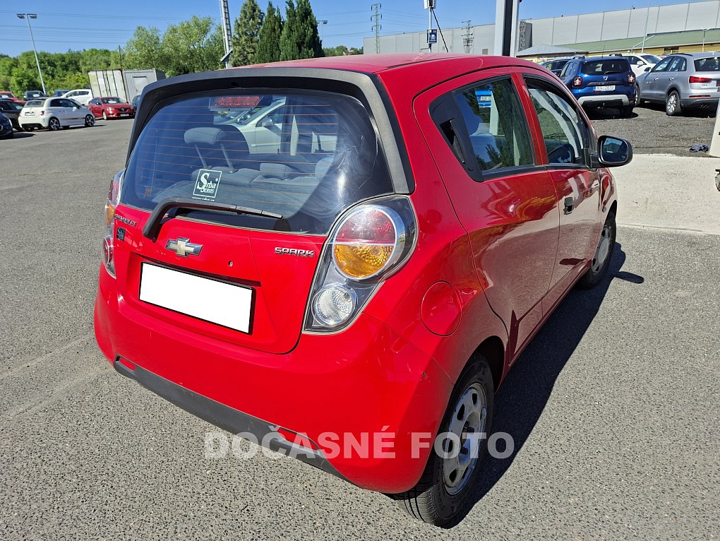 Chevrolet Spark 1.0i 