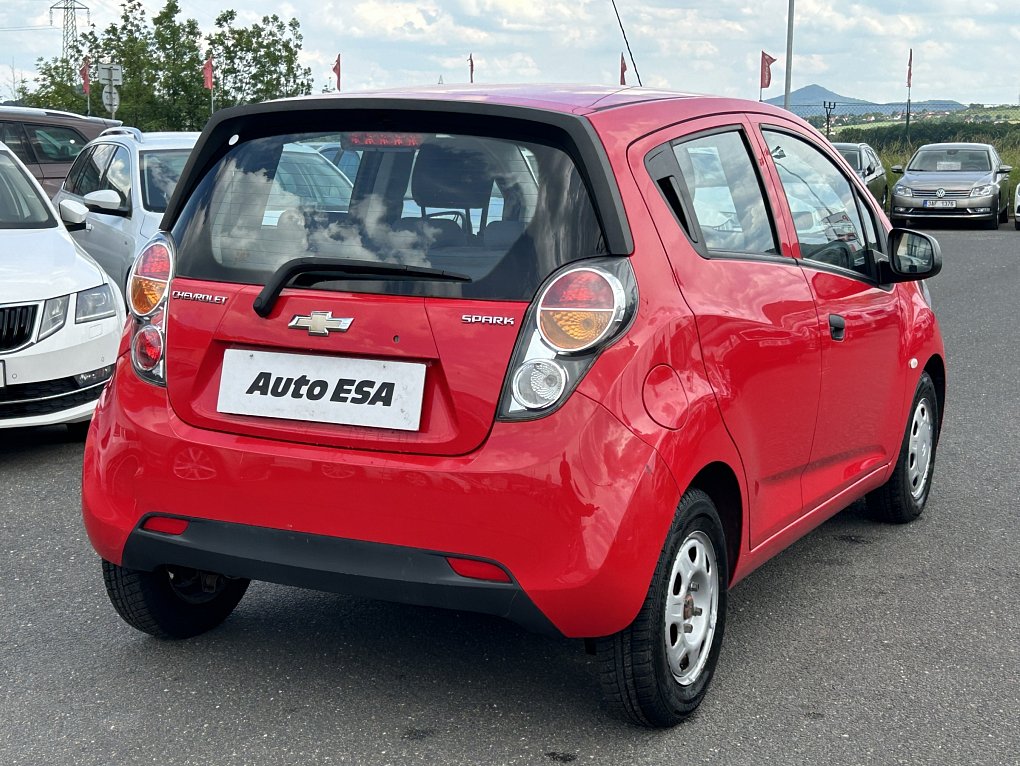 Chevrolet Spark 1.0i 