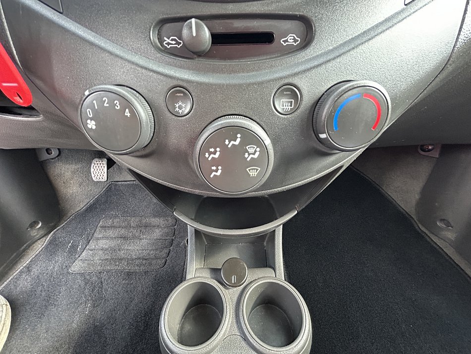 Chevrolet Spark 1.0i 