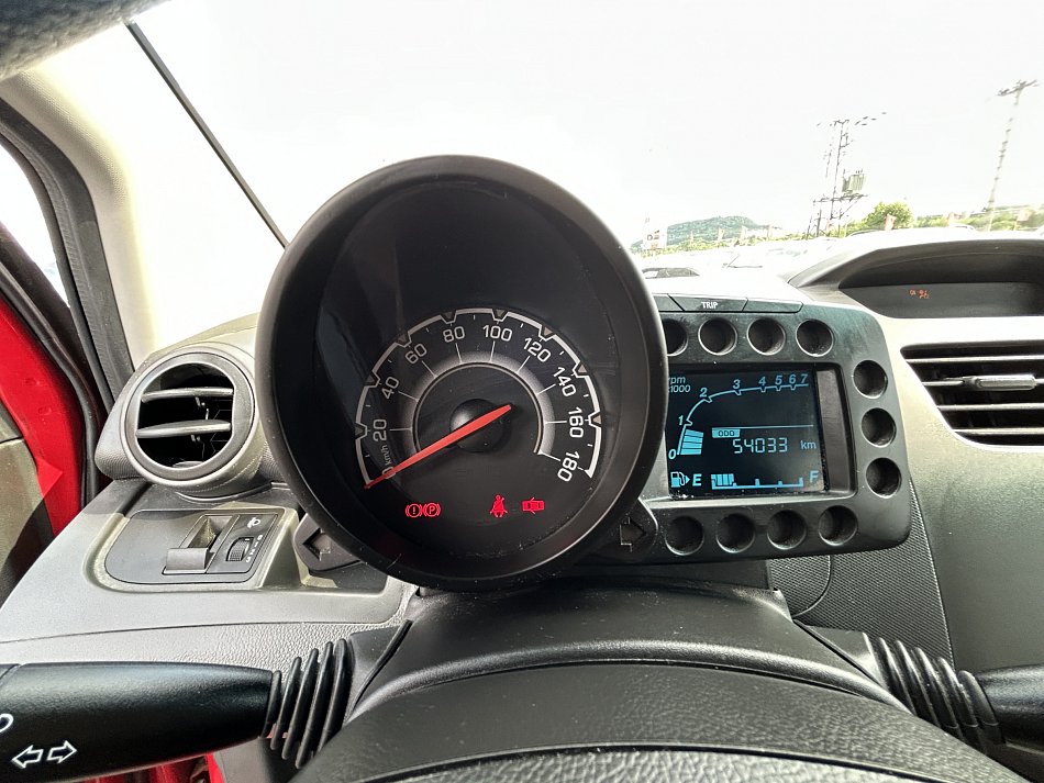 Chevrolet Spark 1.0i 