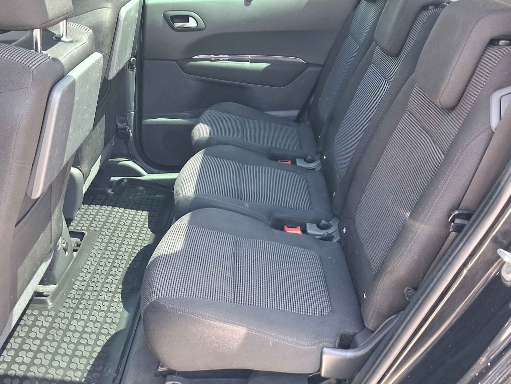 Peugeot 5008 2.0HDi 