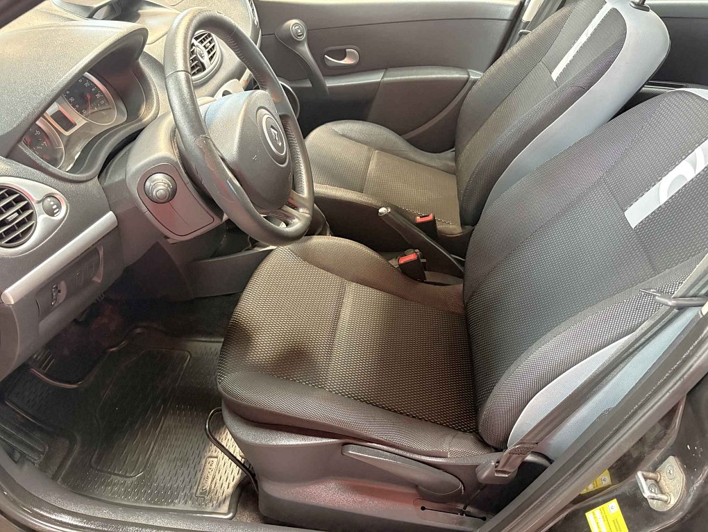 Renault Clio 1.1 i 