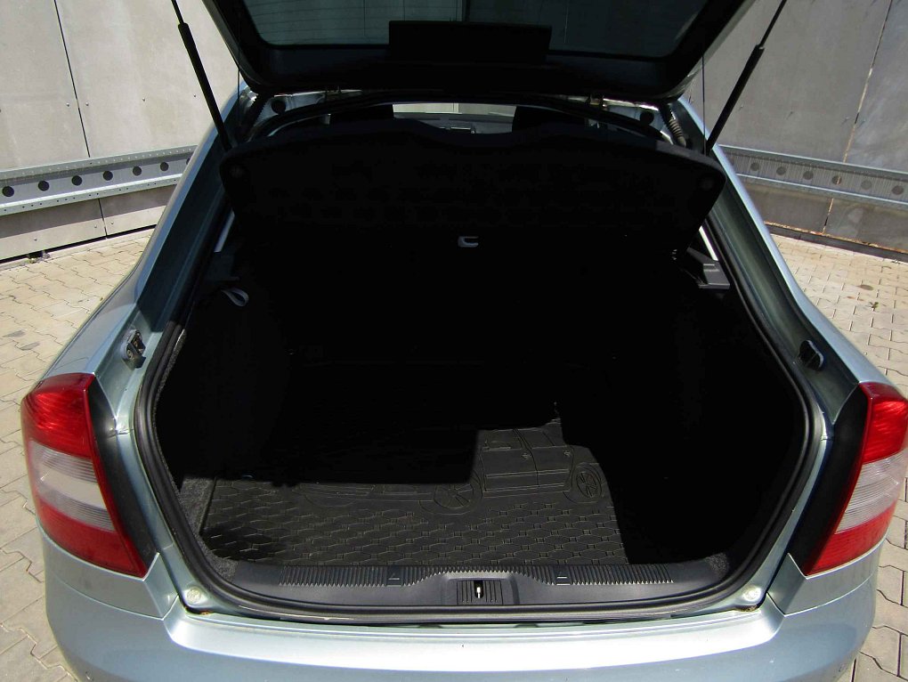 Škoda Octavia II 1.6 TDi Ambiente