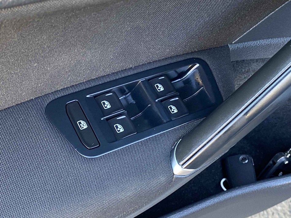 Volkswagen Golf 1.4 TSi Sound