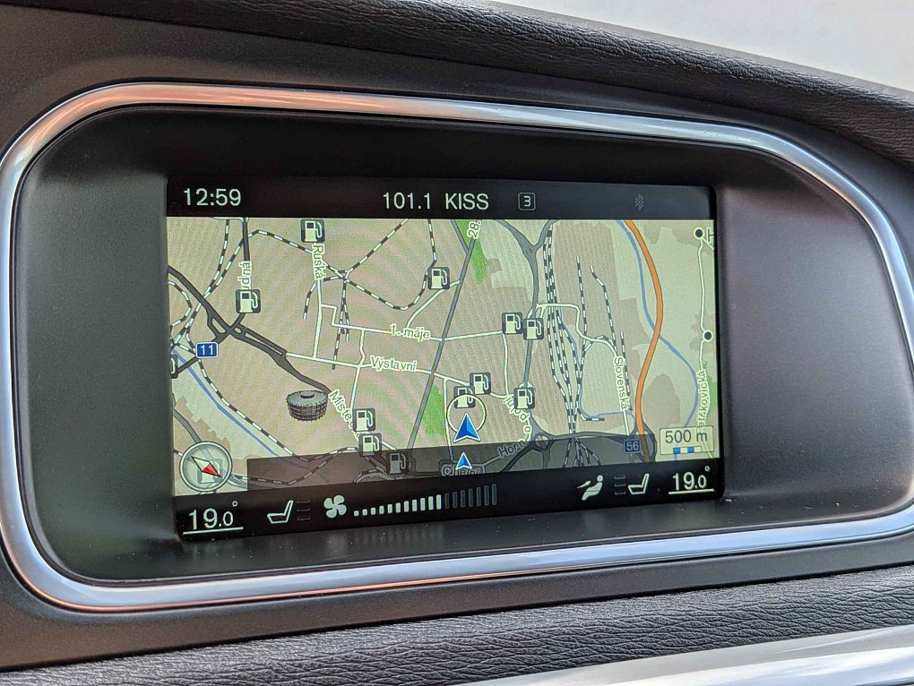 Volvo V40 2.0d R-design