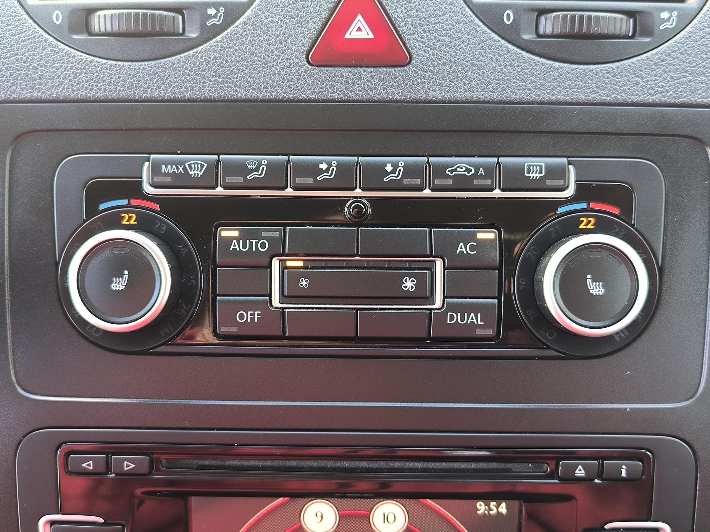 Volkswagen Caddy, 2011 - pohled č. 13