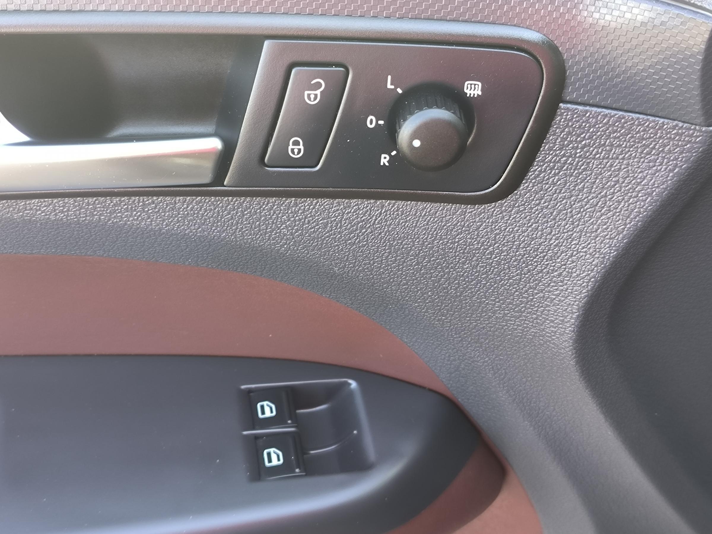 Volkswagen Caddy, 2011 - pohled č. 17