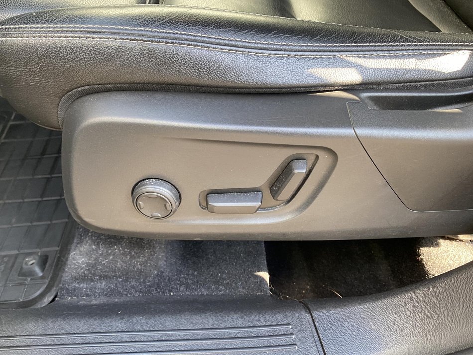 Volvo XC40 2.0T5 R-design AWD