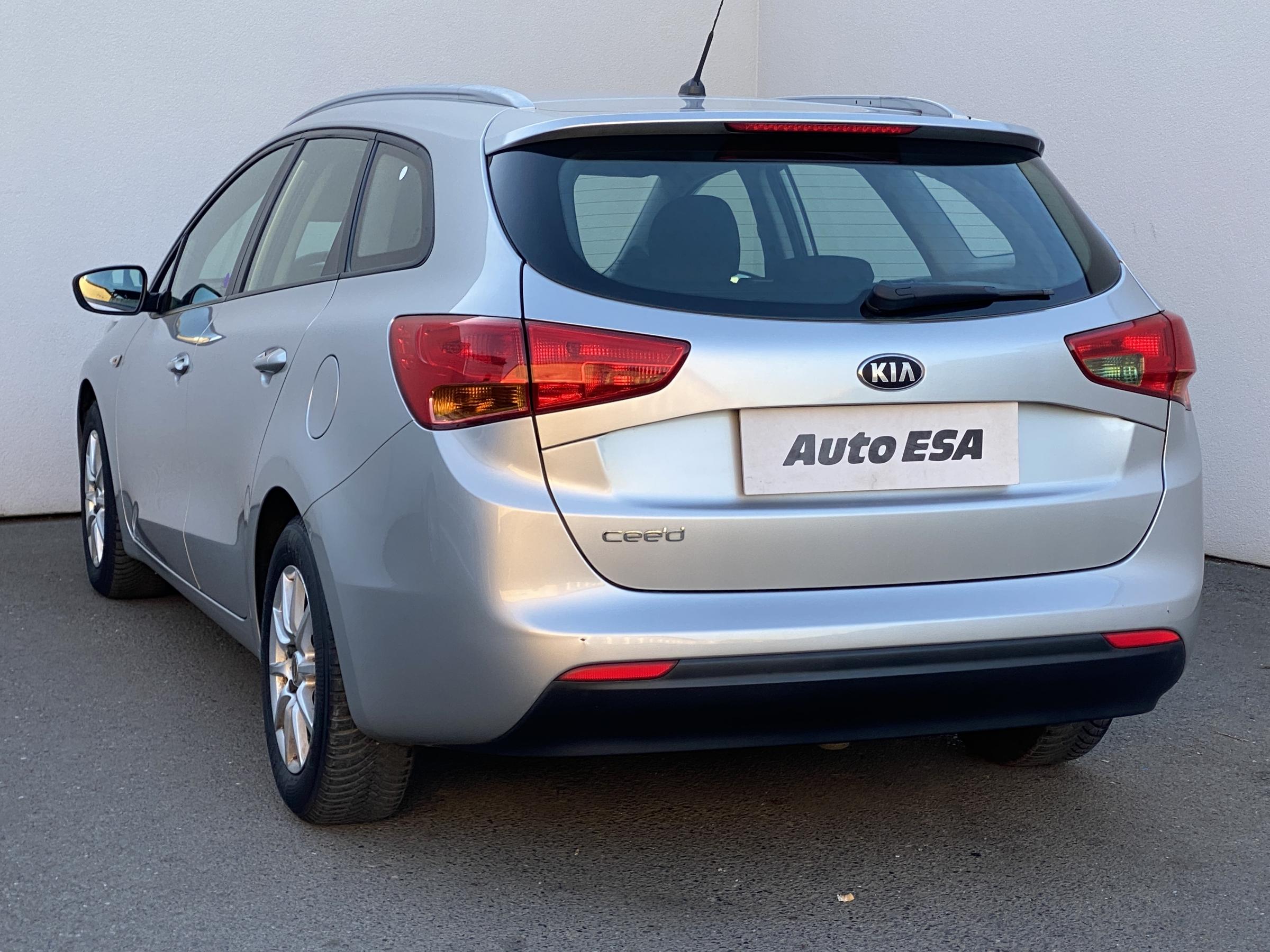 Kia Cee´d, 2013 - pohled č. 6