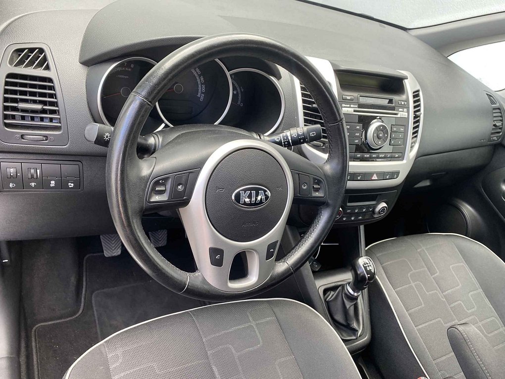 Kia Venga 1.4i 