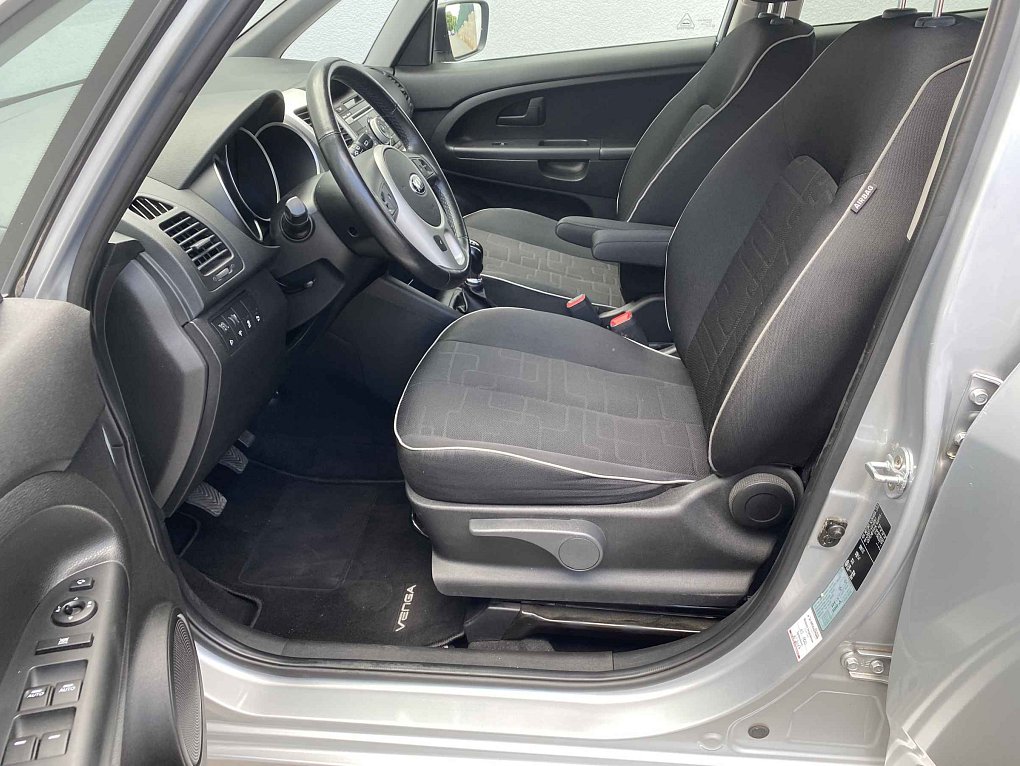 Kia Venga 1.4i 