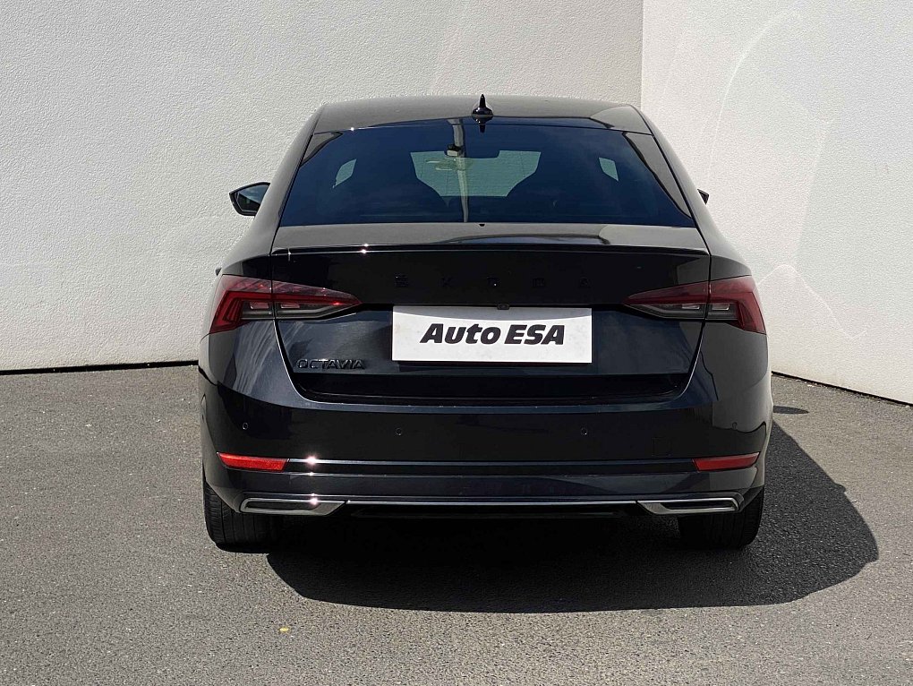 Škoda Octavia IV 2.0 TSi SportLine 4x4