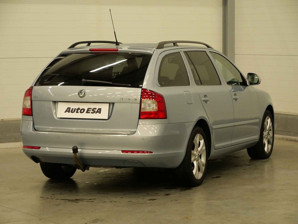 Škoda Octavia II 1.6 TDi Elegance