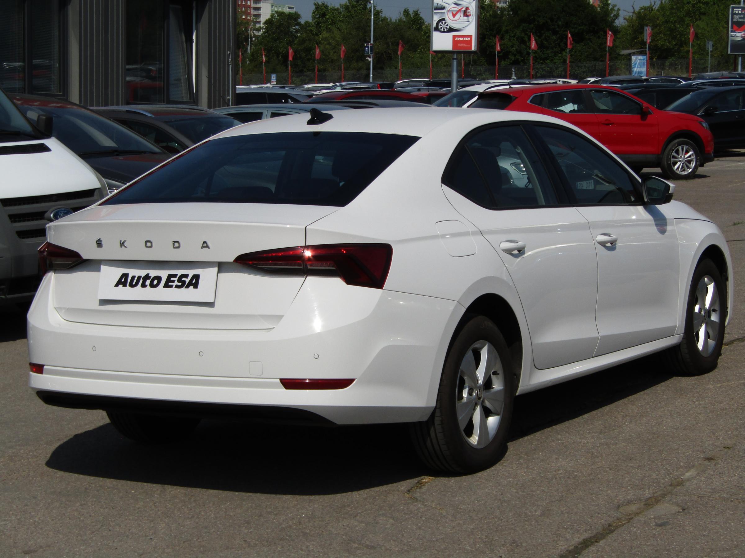 Škoda Octavia IV, 2020 - pohled č. 4