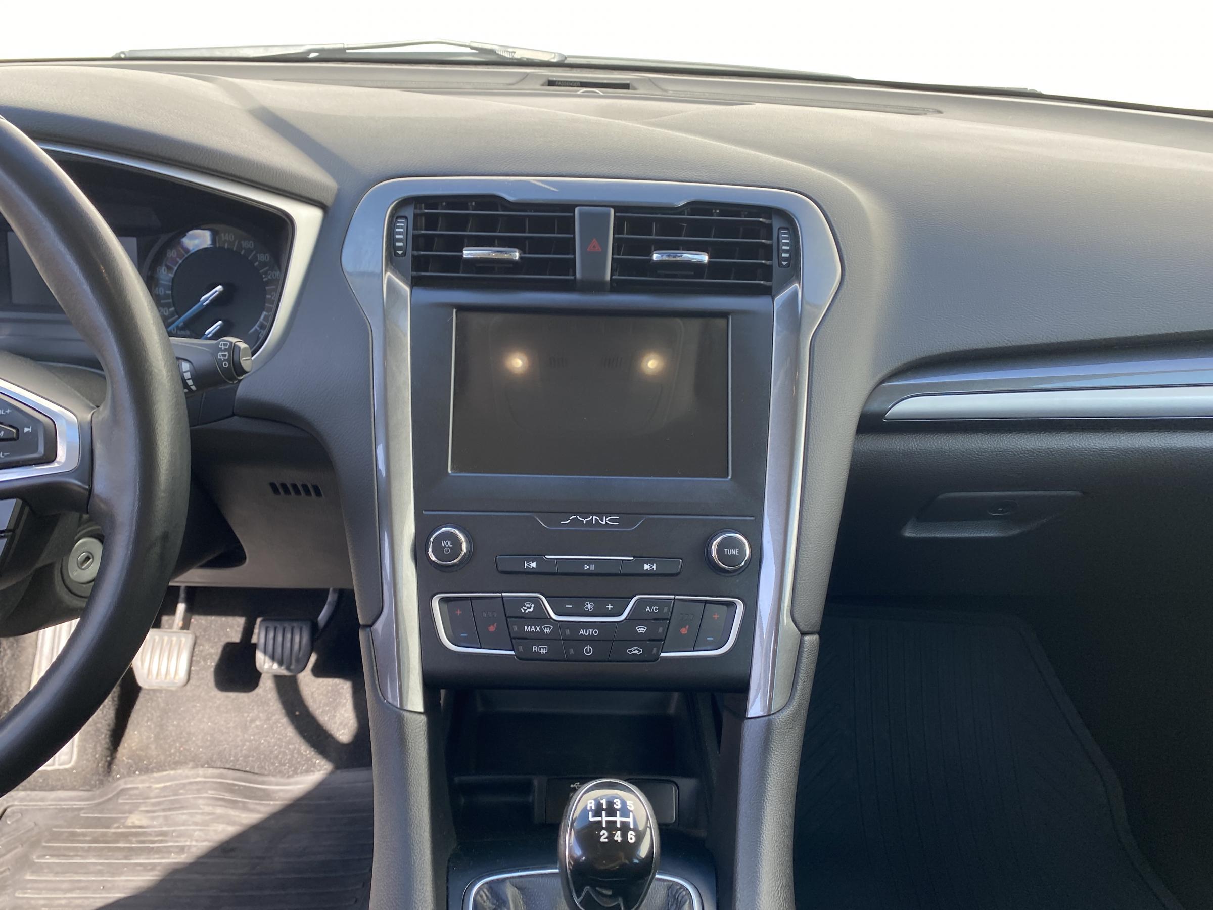 Ford Mondeo, 2019 - pohled č. 10