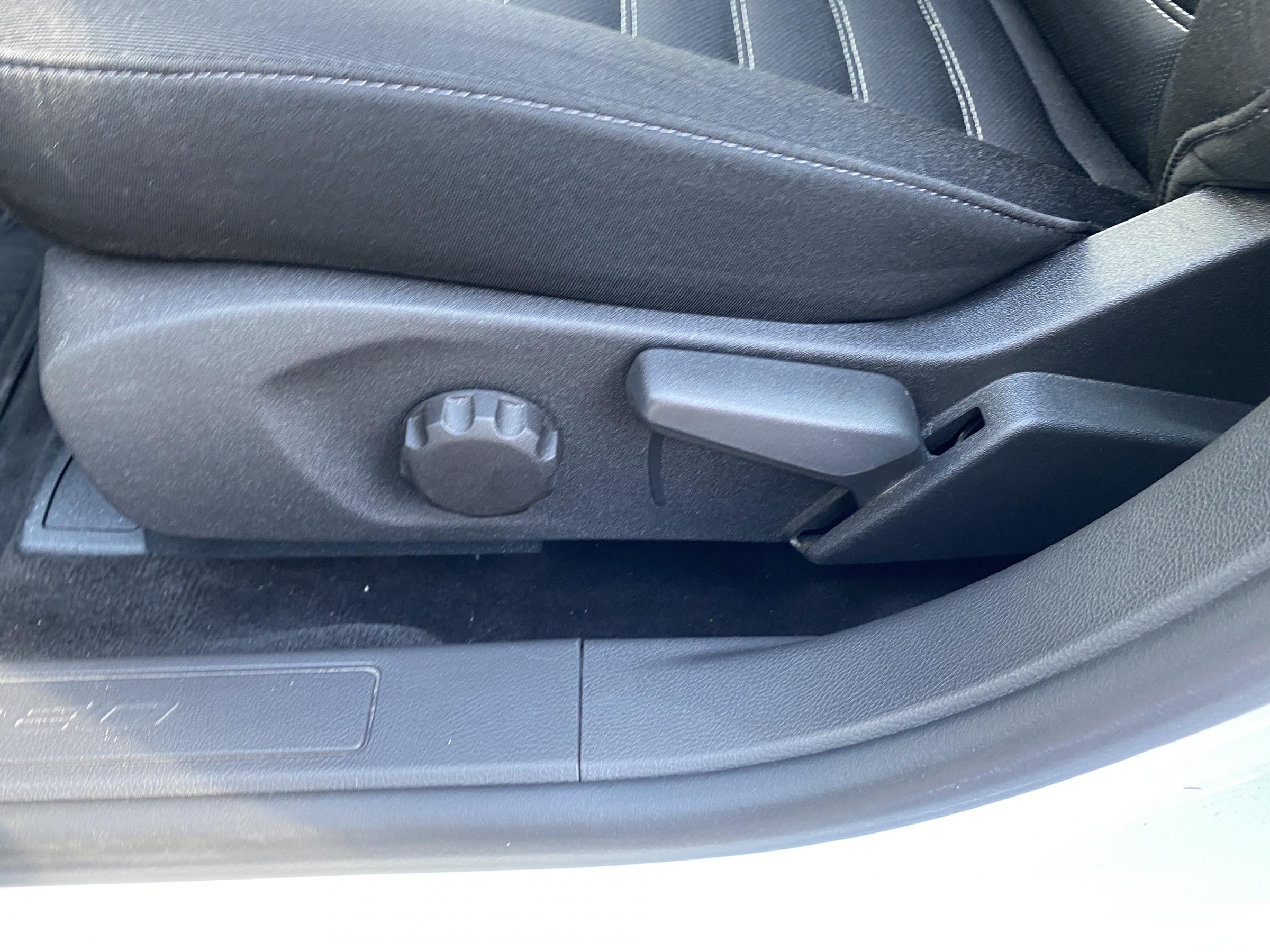 Ford Mondeo, 2019 - pohled č. 16