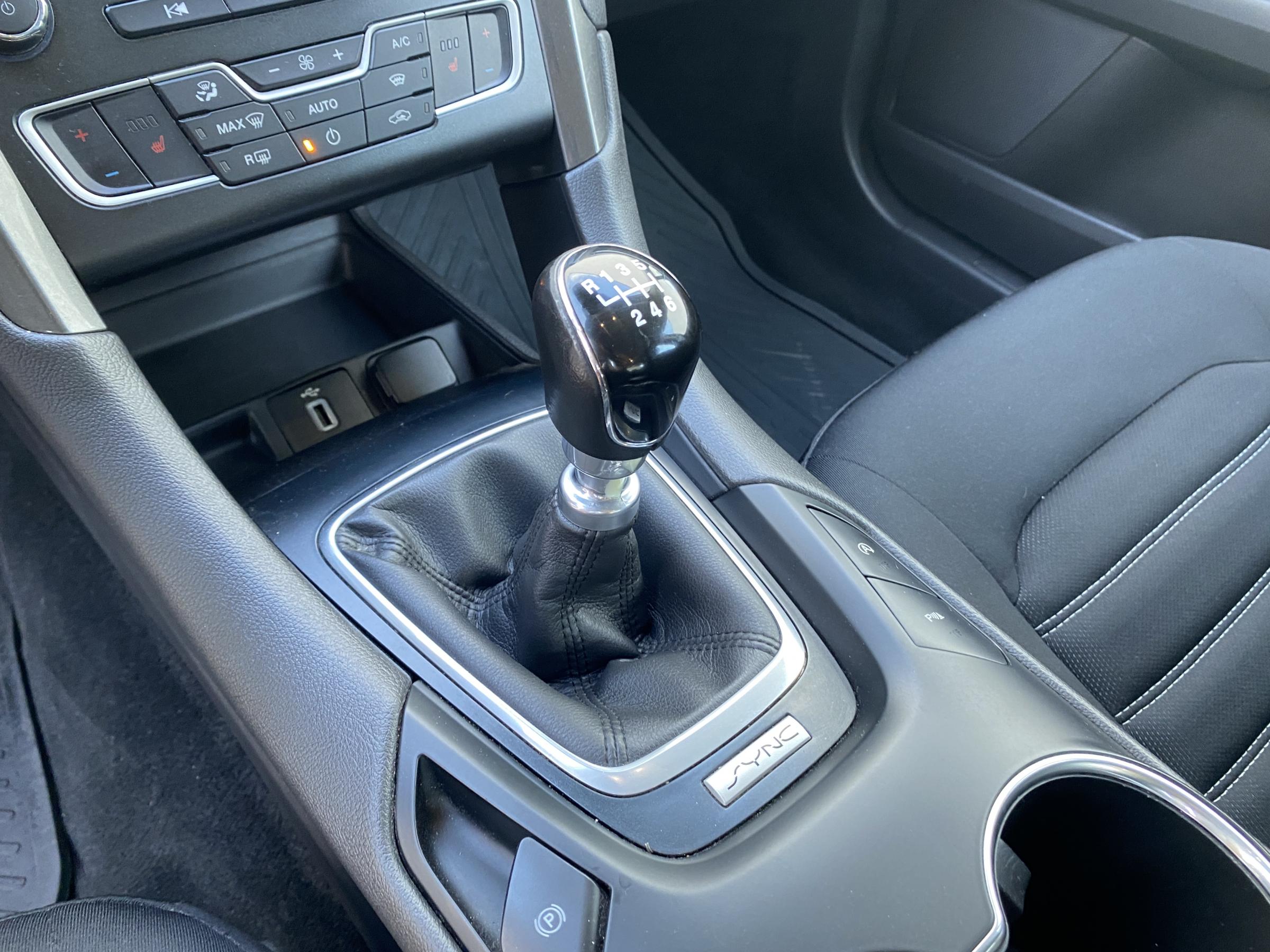 Ford Mondeo, 2019 - pohled č. 18