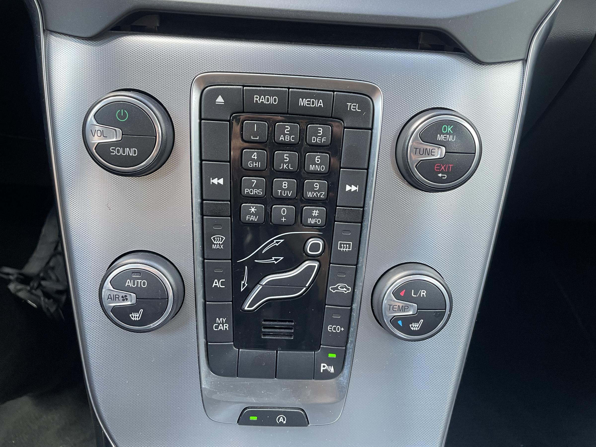 Volvo V40, 2017 - pohled č. 12