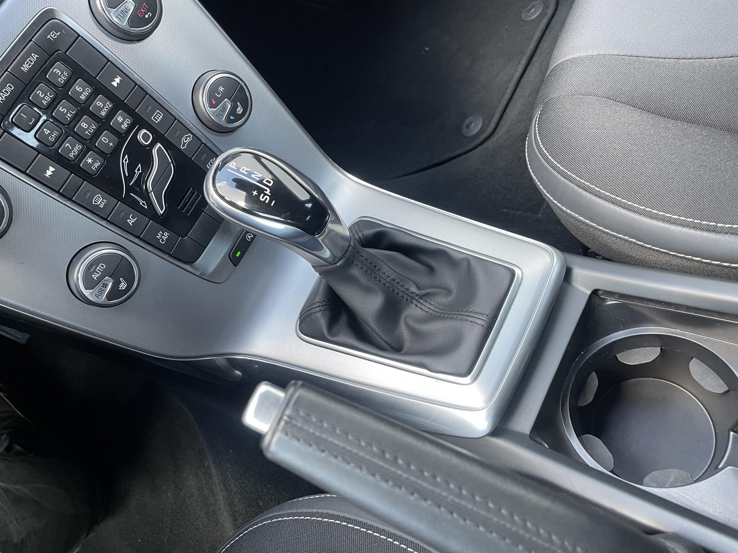 Volvo V40, 2017 - pohled č. 13