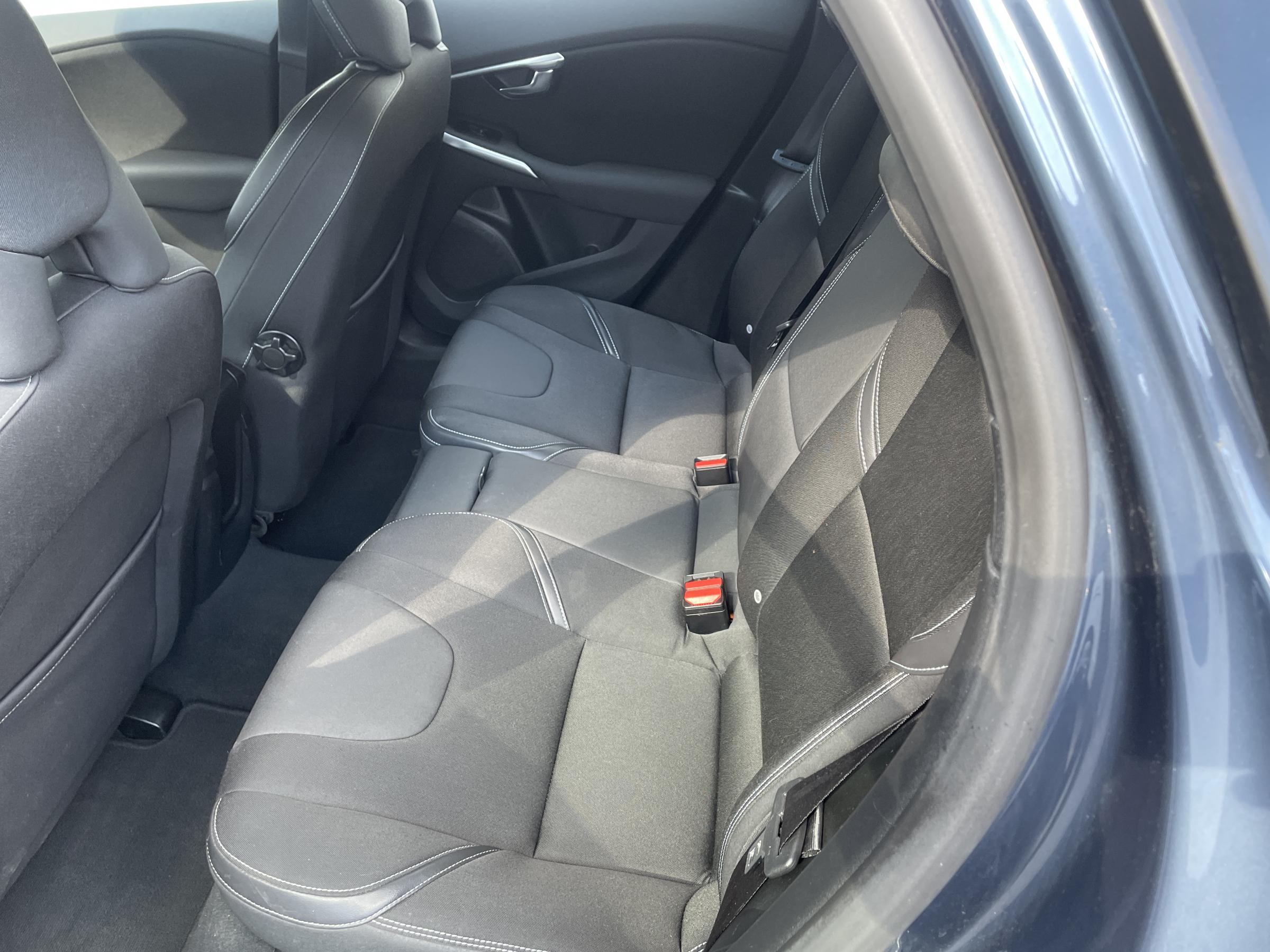 Volvo V40, 2017 - pohled č. 9