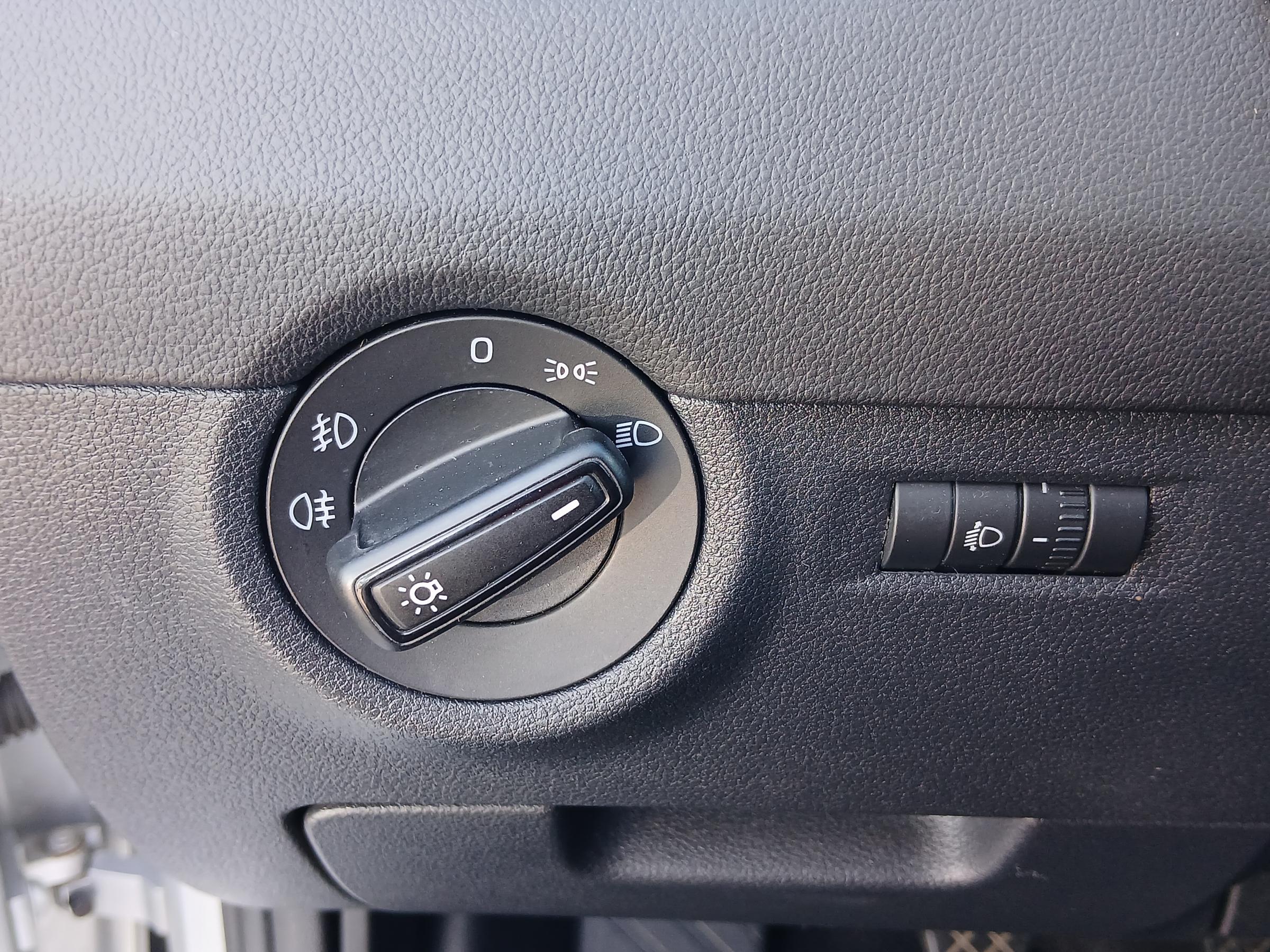 Škoda Octavia III, 2013 - pohled č. 12