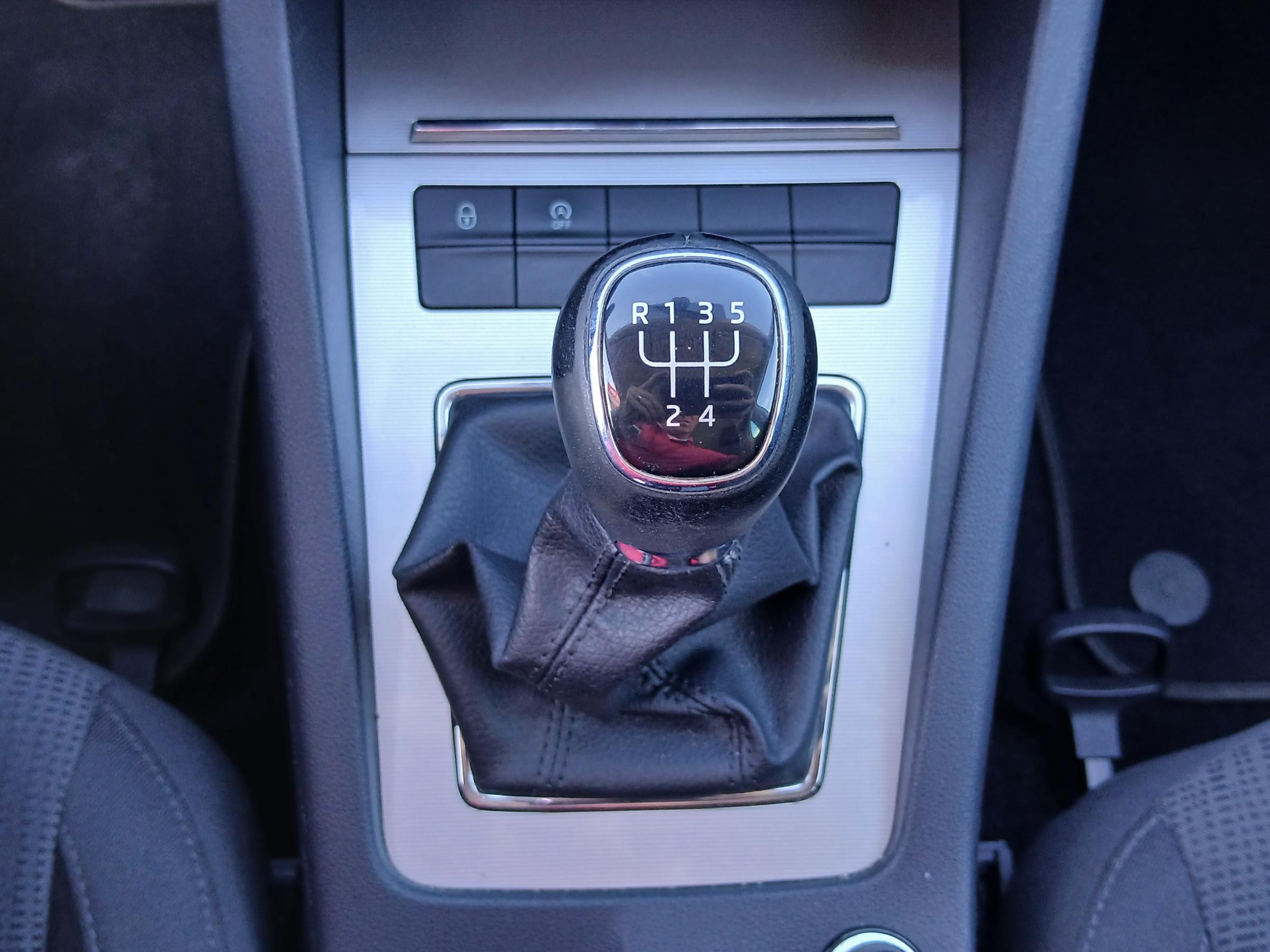 Škoda Octavia III, 2013 - pohled č. 20