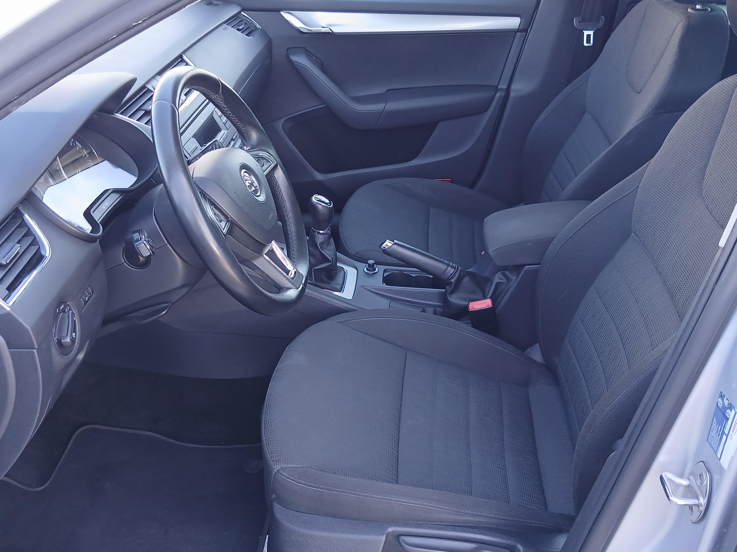 Škoda Octavia III, 2013 - pohled č. 9