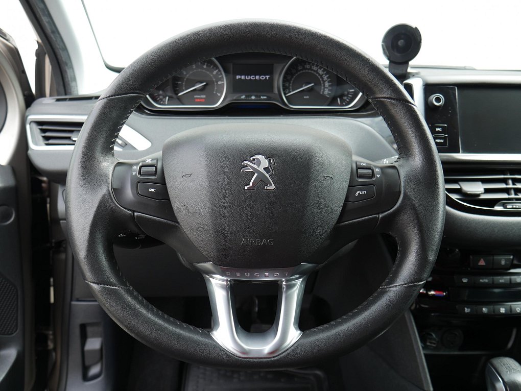 Peugeot 208 1.6i 