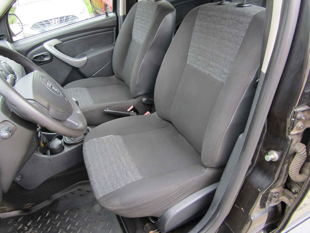Dacia Duster 1.6i 