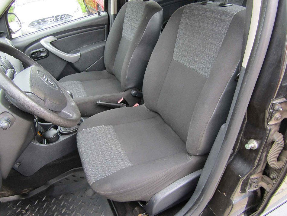 Dacia Duster 1.6i 