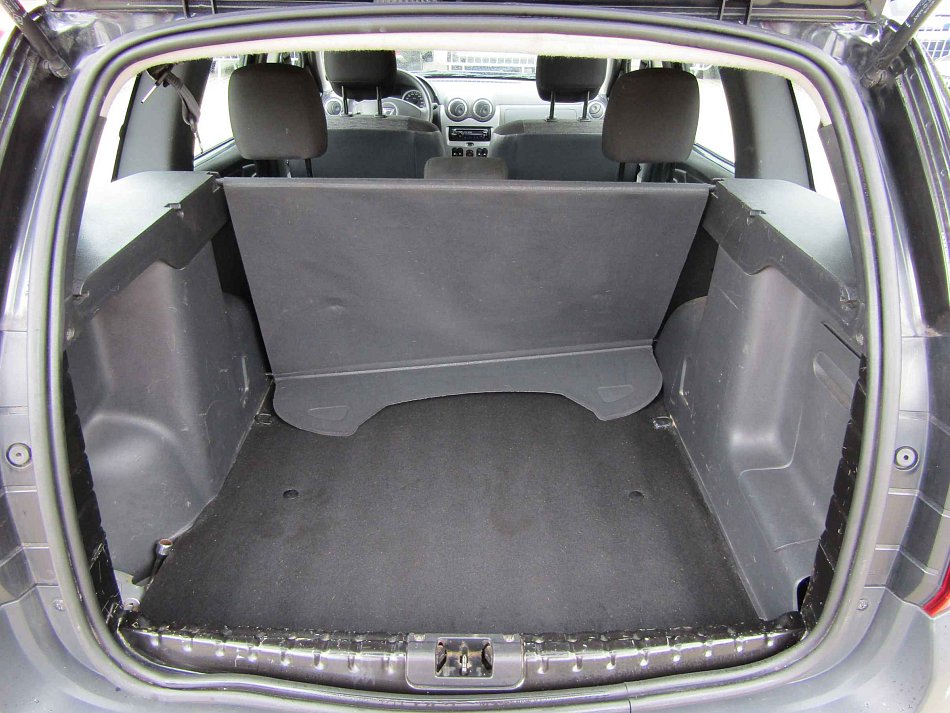 Dacia Duster 1.6i 