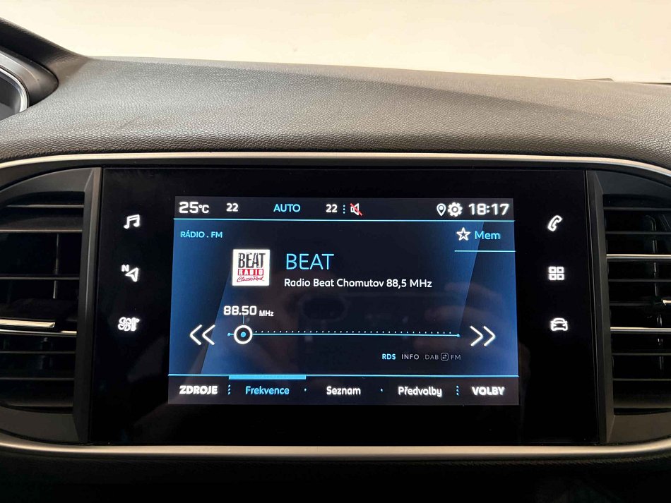 Peugeot 308 1.5 HDi 