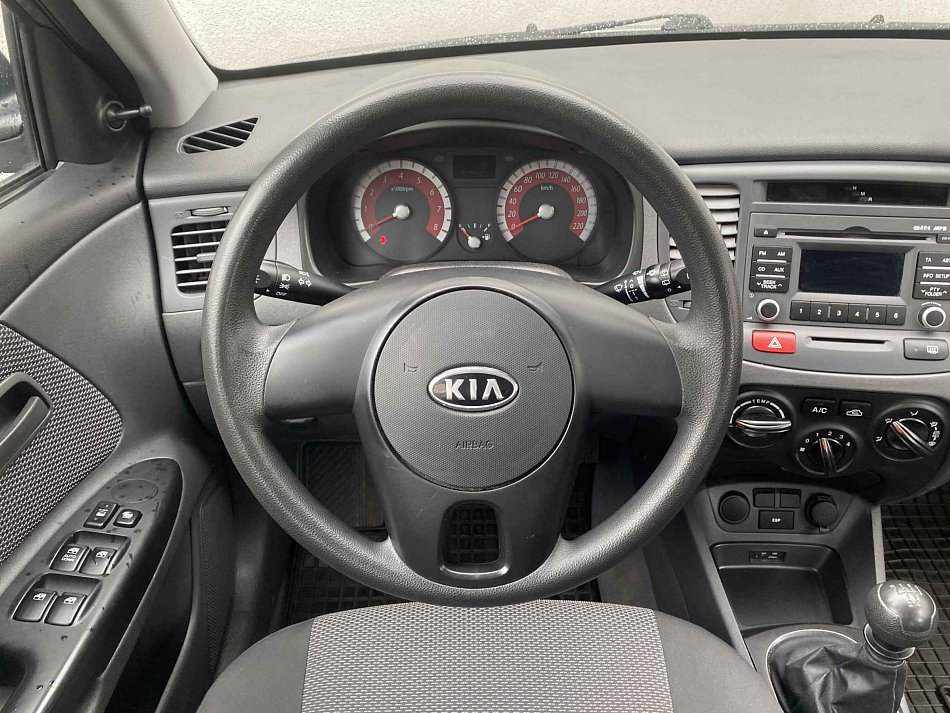 Kia Rio 1.4i 