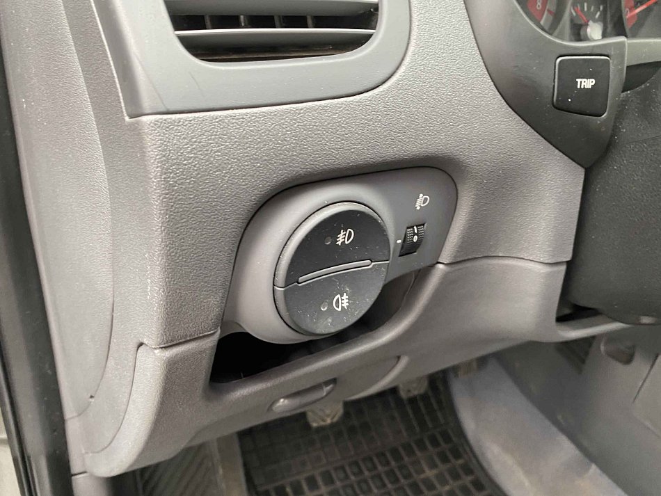 Kia Rio 1.4i 