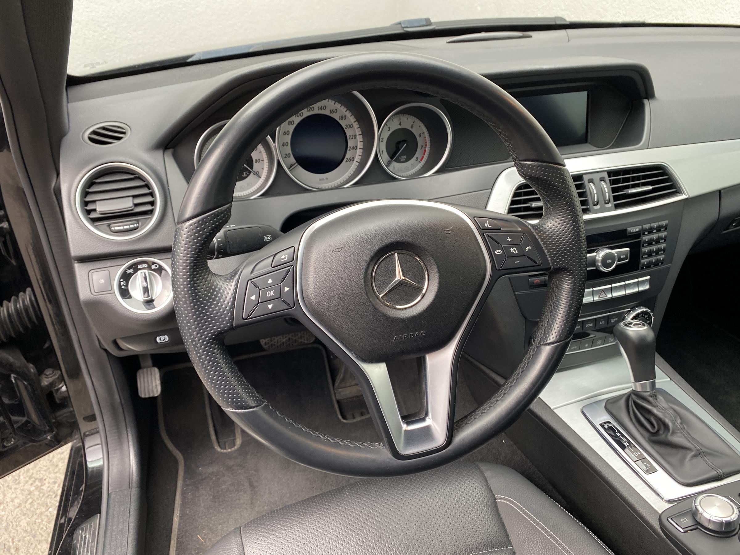 Mercedes-Benz Třída C, 2014 - pohled č. 19