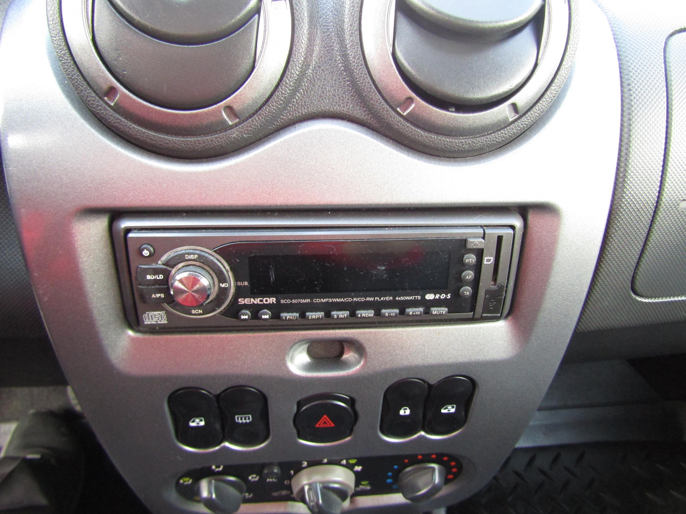 Dacia Duster, 2011 - pohled č. 12