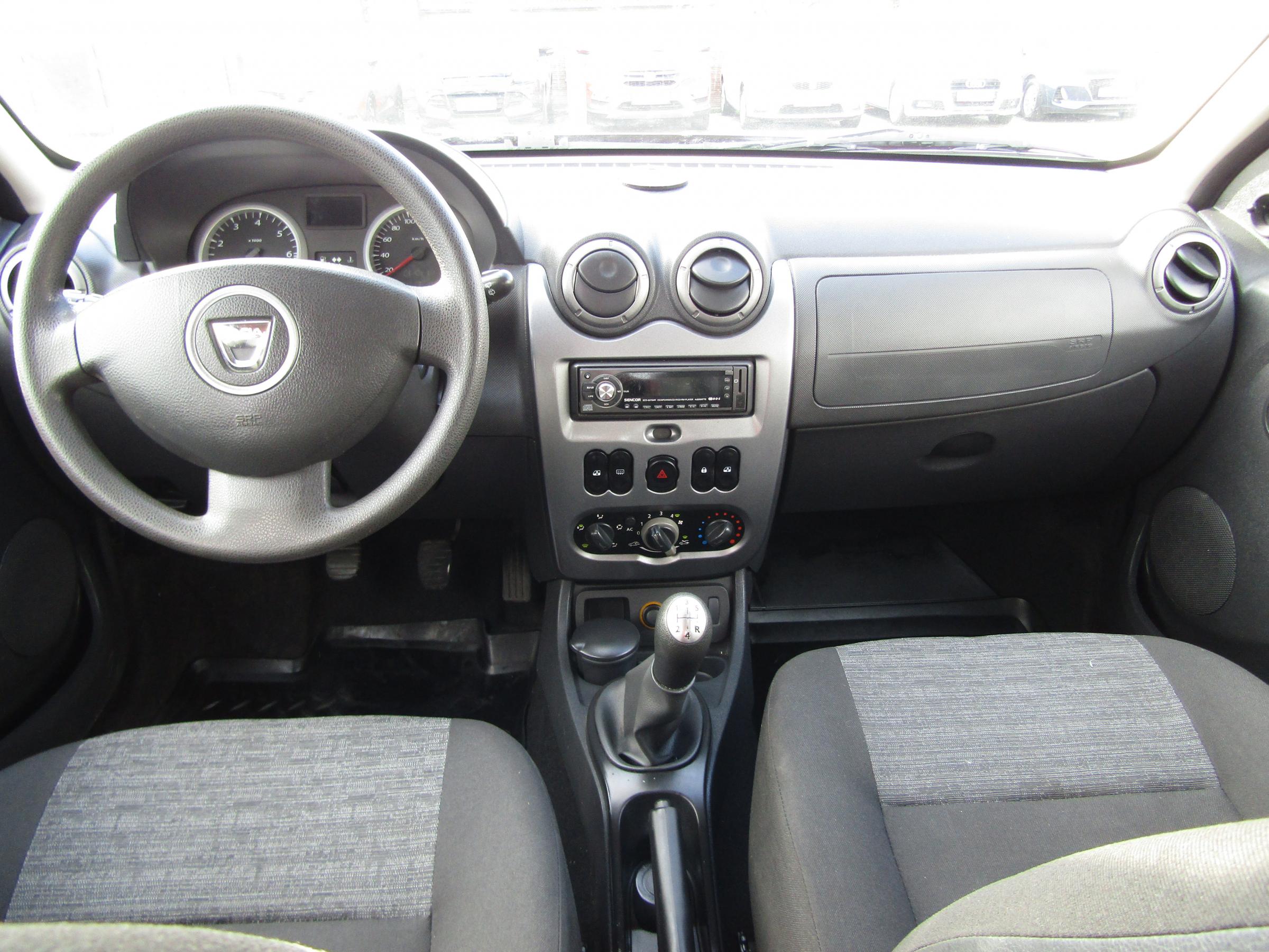 Dacia Duster, 2011 - pohled č. 8