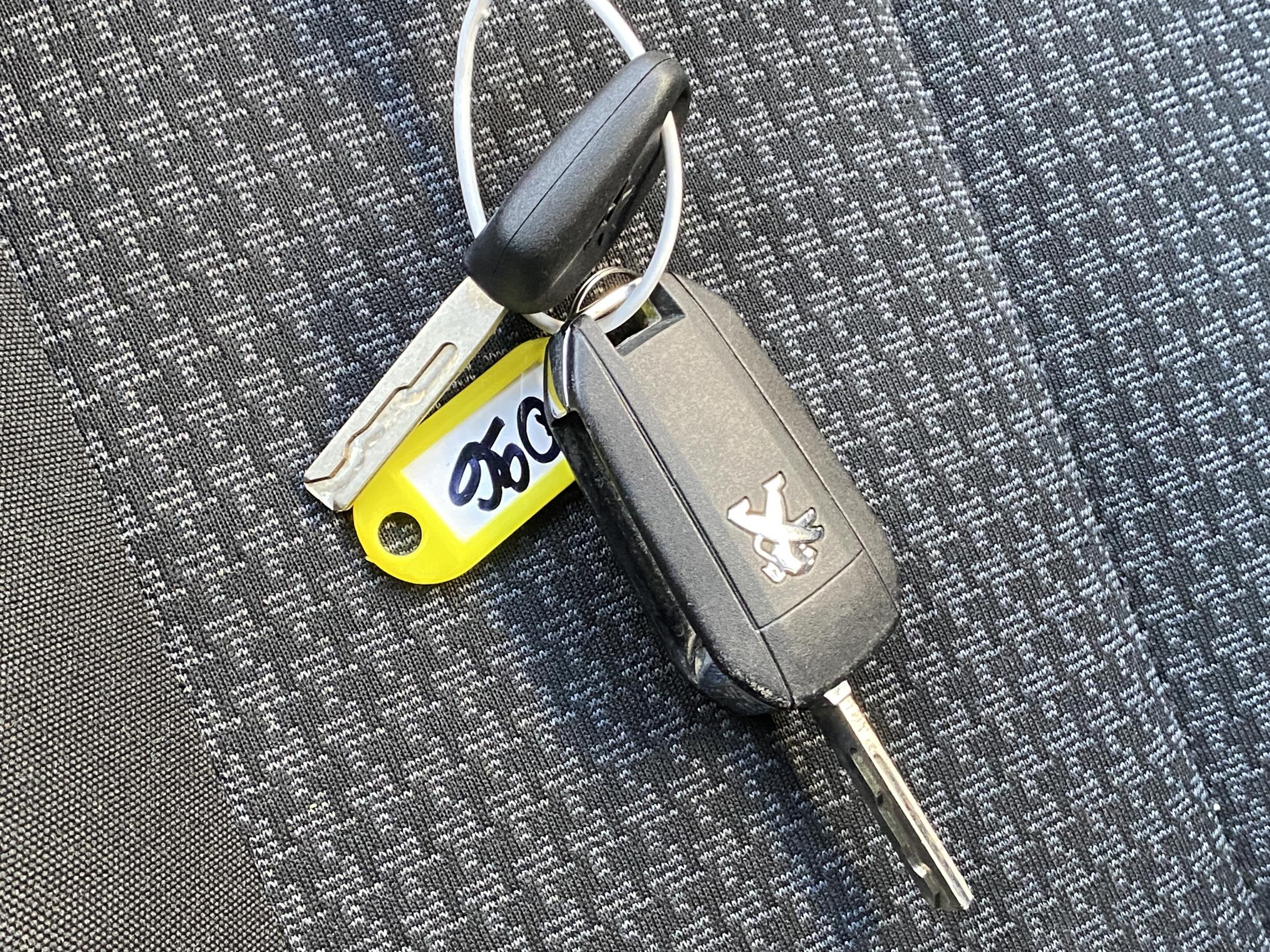 Peugeot 308, 2020 - pohled č. 17