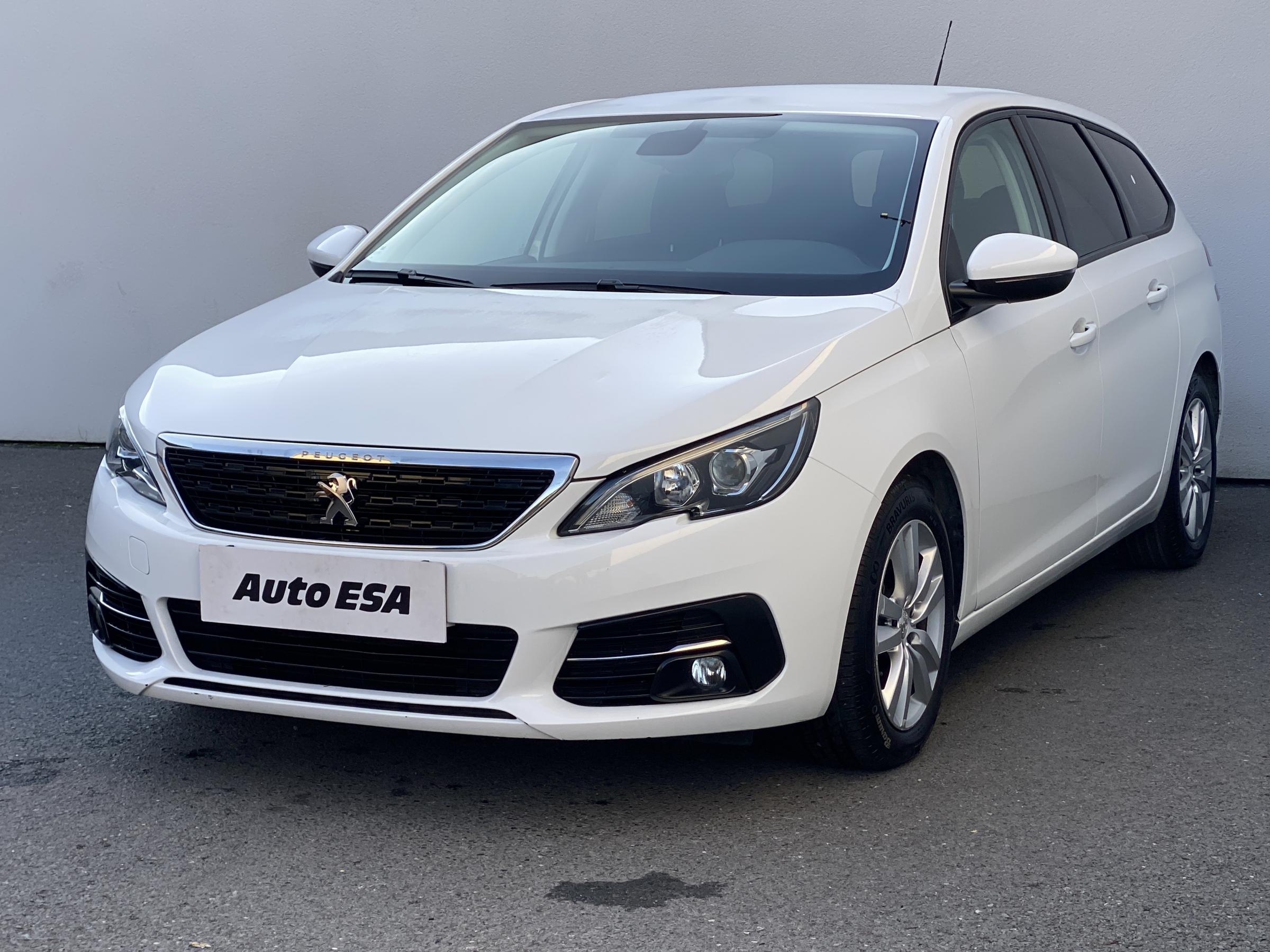 Peugeot 308, 2020 - pohled č. 3