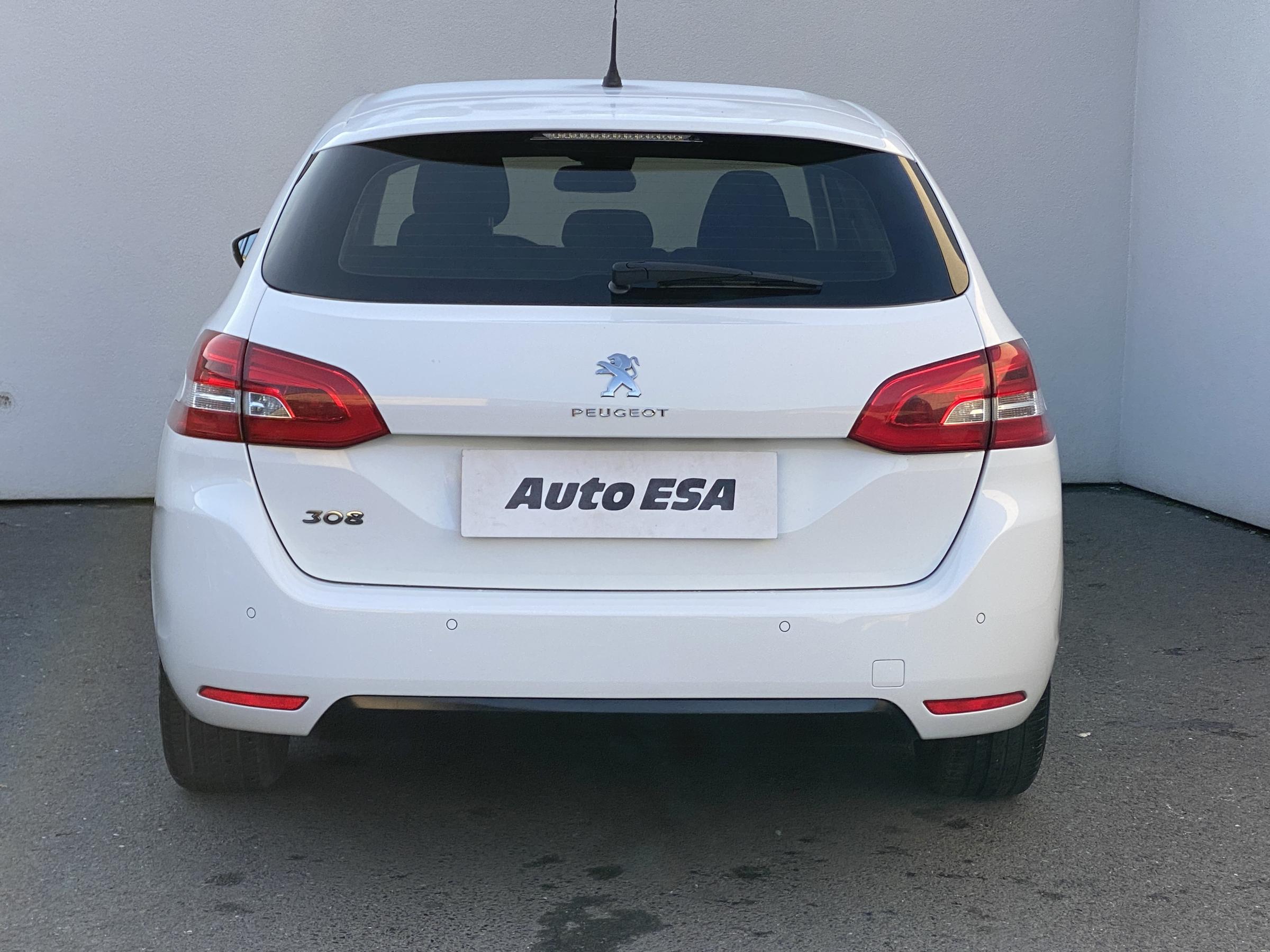 Peugeot 308, 2020 - pohled č. 5