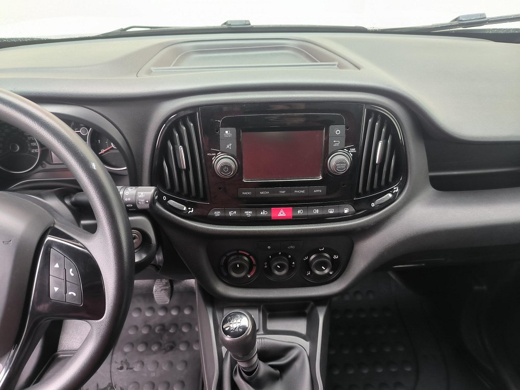 Fiat Dobló cargo 1.4T CNG  DÍLNA