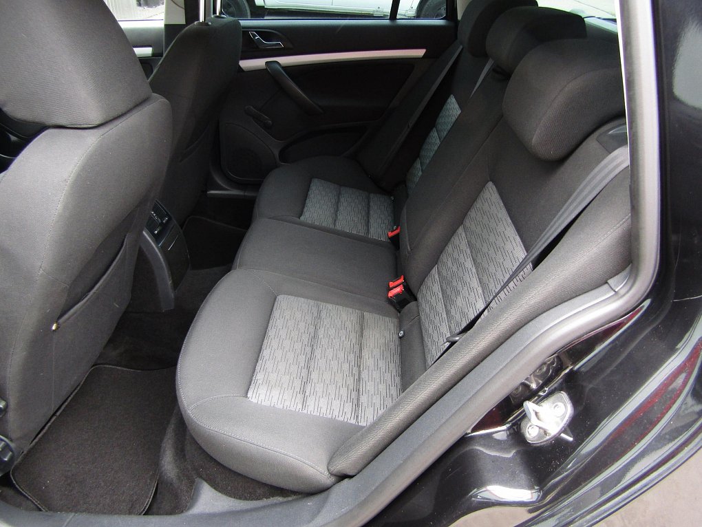 Škoda Octavia II 2.0 TDi Ambiente