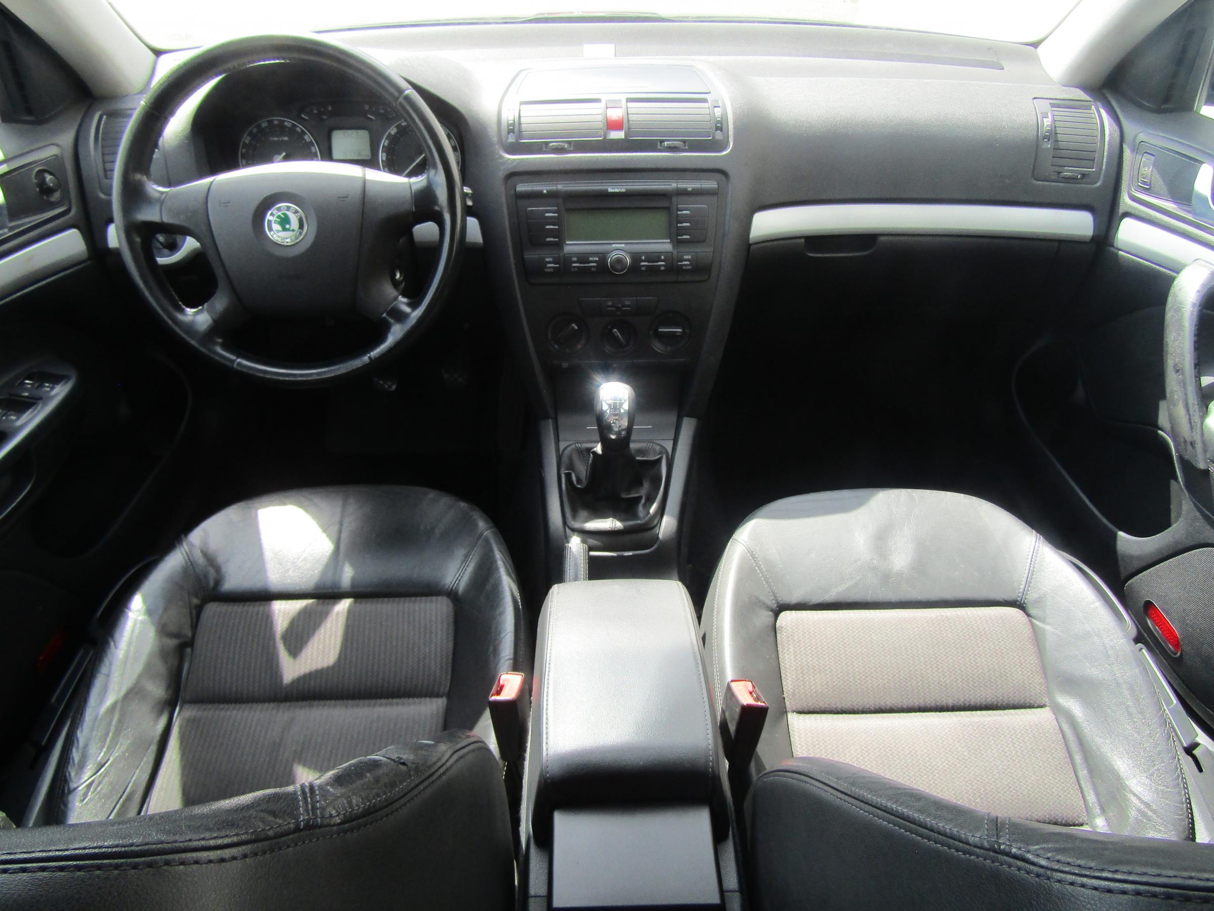 Škoda Octavia II, 2004 - pohled č. 11