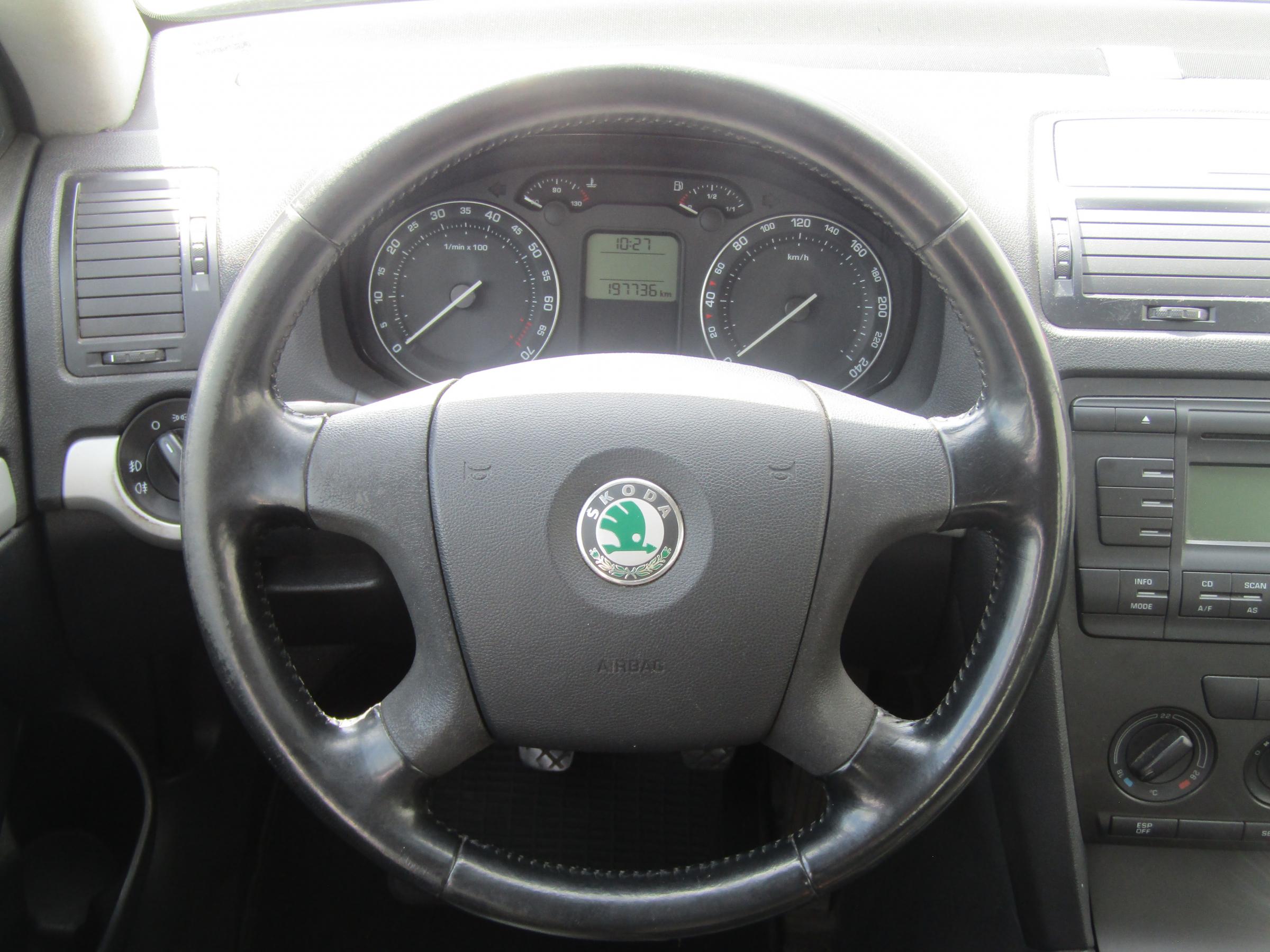 Škoda Octavia II, 2004 - pohled č. 13