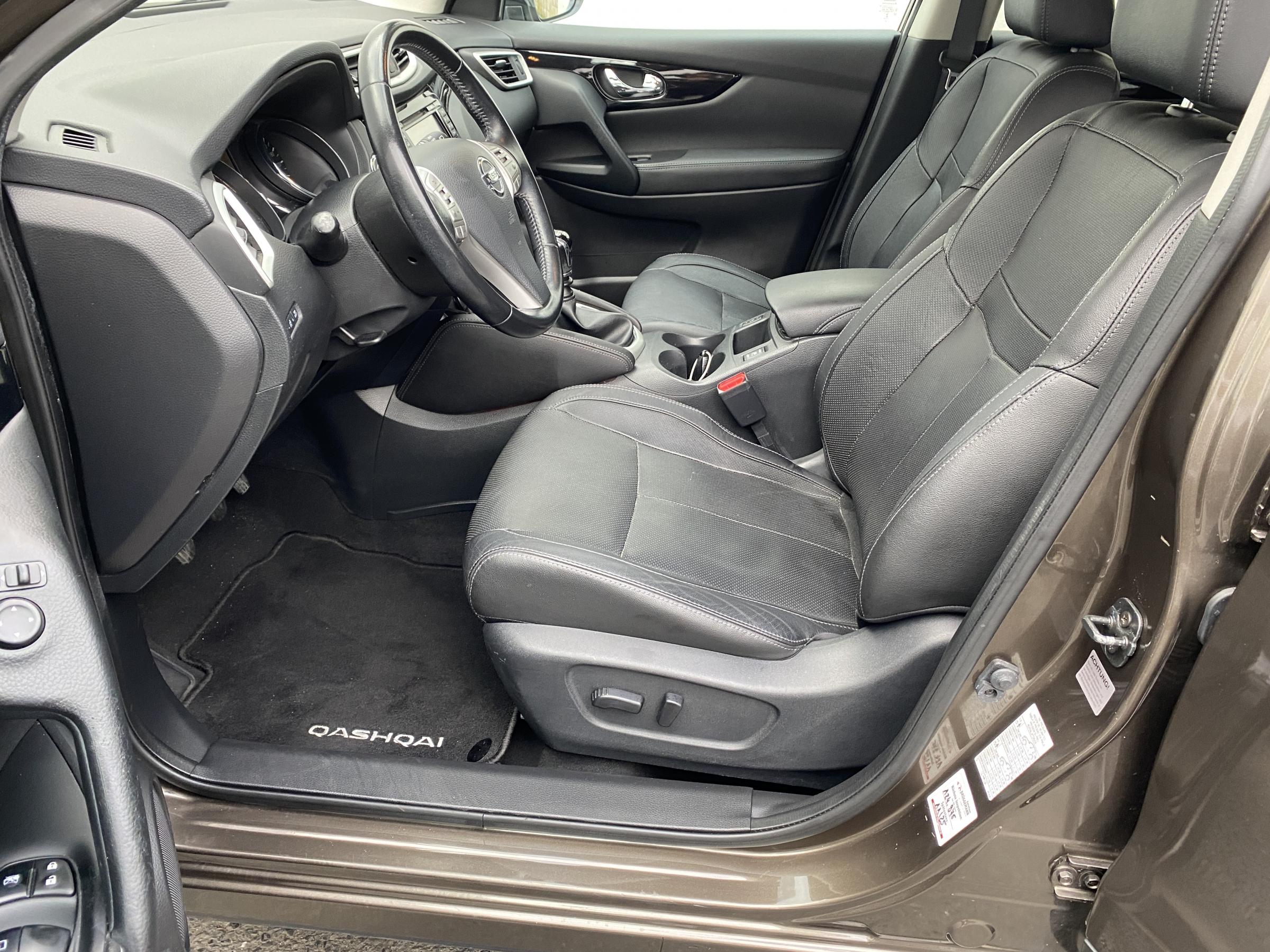 Nissan Qashqai, 2015 - pohled č. 10