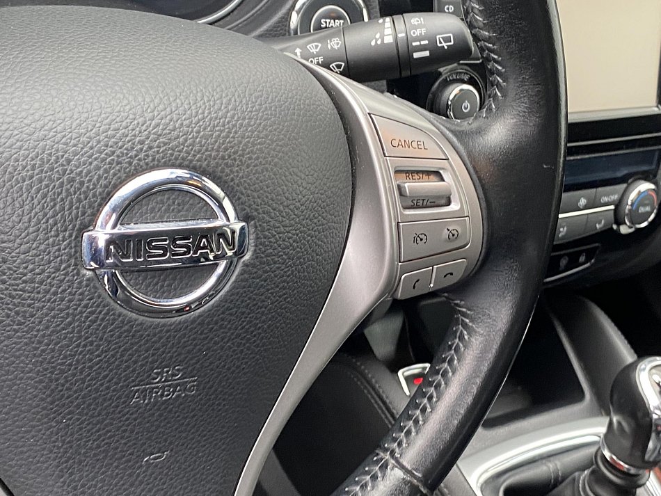 Nissan Qashqai 1.6 DiG-T Tekna 4x2